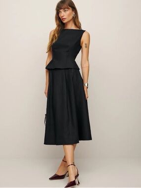 NWT Reformation Moya Linen Two-Piece Set